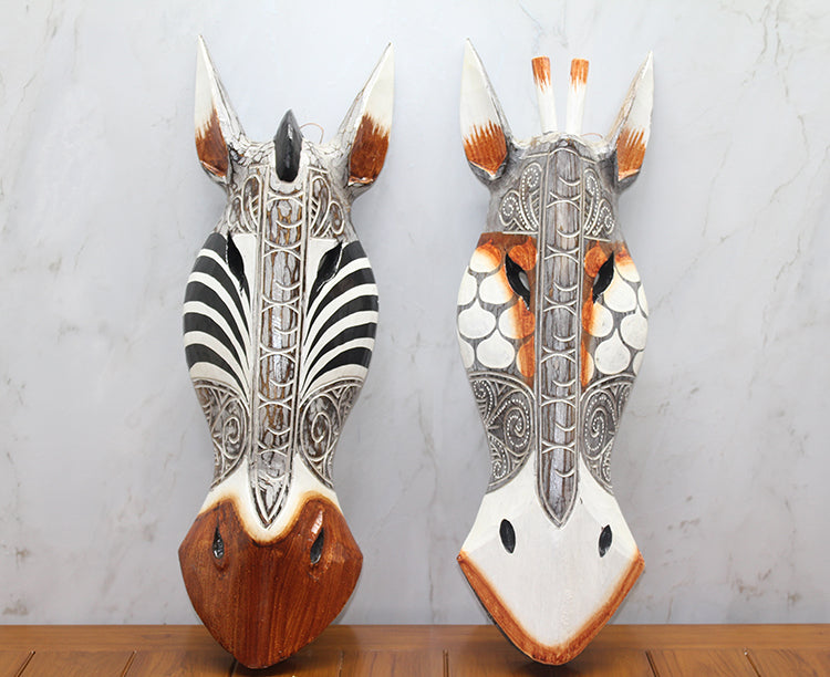 Ahşap Duvara Asmalı Maske Zebra
