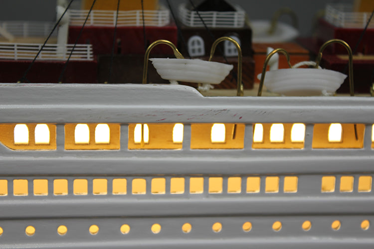 Ahşap Titanik Gemisi Ledli