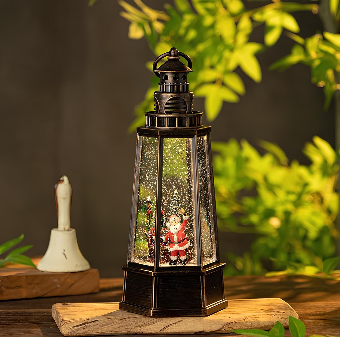 Yılbaşı Temalı Işıklı Müzikli Kar Küresi Model 5