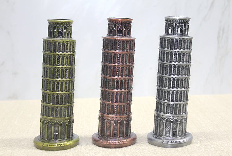 Metal Pisa Kulesi