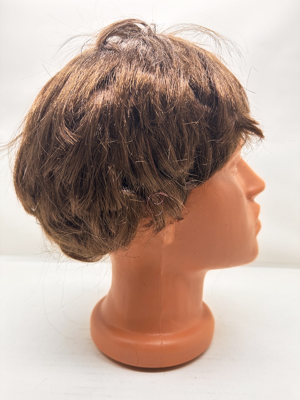 Kahverengi Kısa Kesim İçi Astarlı Erkek Peruğu
