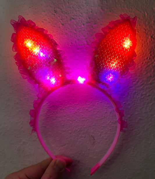 Fuşya Dantelli Işıklı Tavşan Kulak Taç